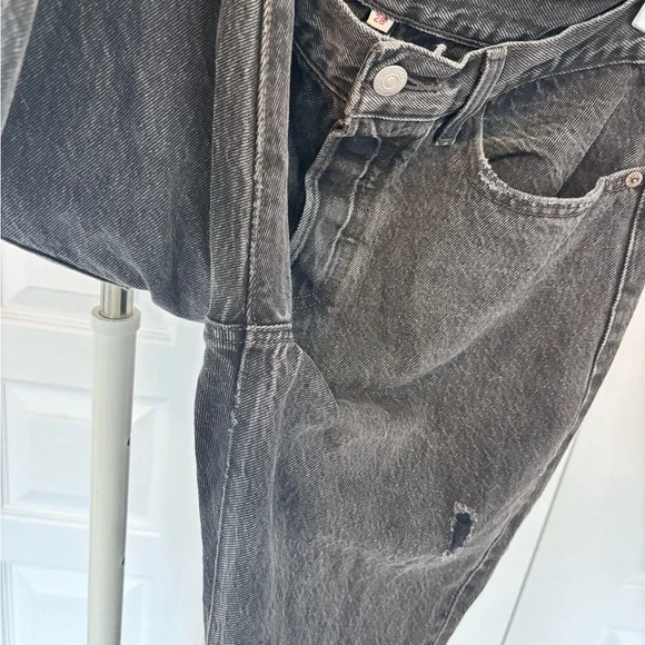 Levi's black/grey distressed Ripped Women's Jeans size 28 leather tag - Picture 4 of 6